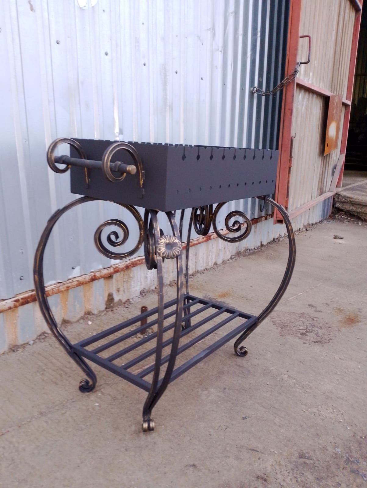 картинка Мангал "Гном" от магазина Мангалторг