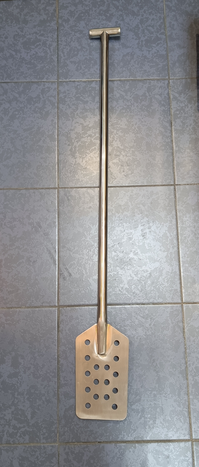 картинка Лопатка из нержавеющей стали, 110см. от магазина Мангалторг