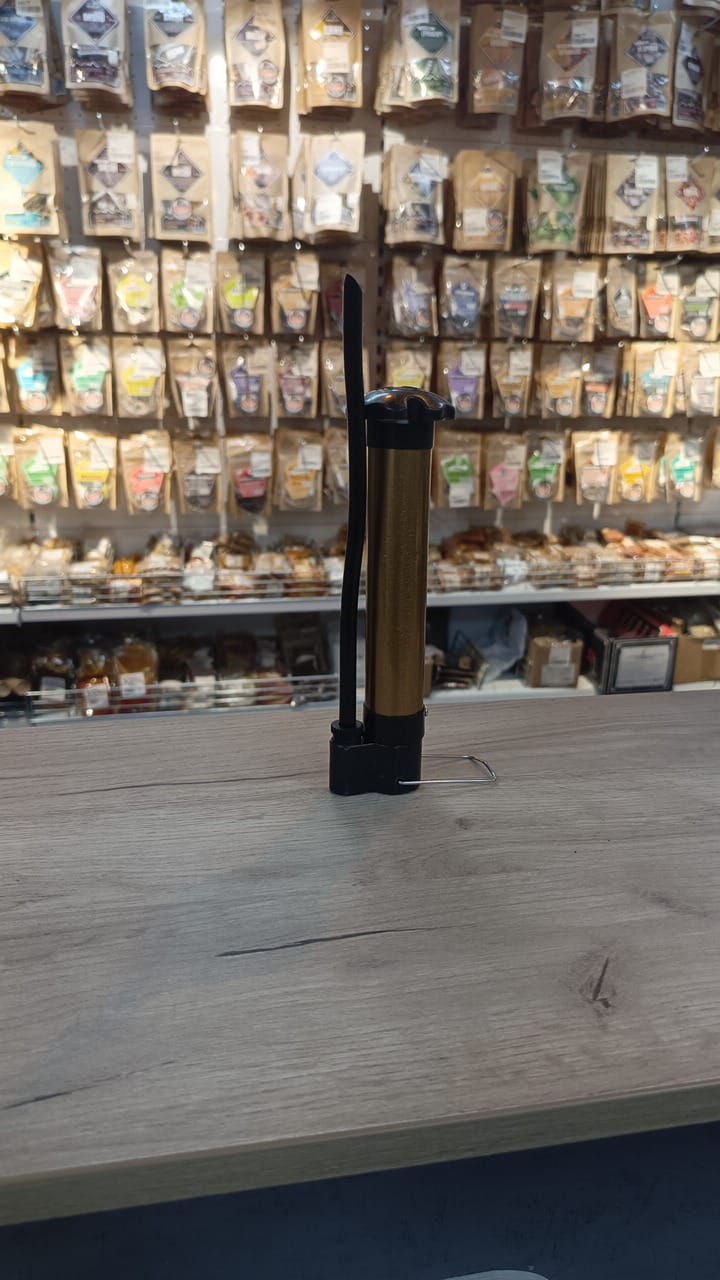 картинка Насос для защитного пакета от магазина Мангалторг