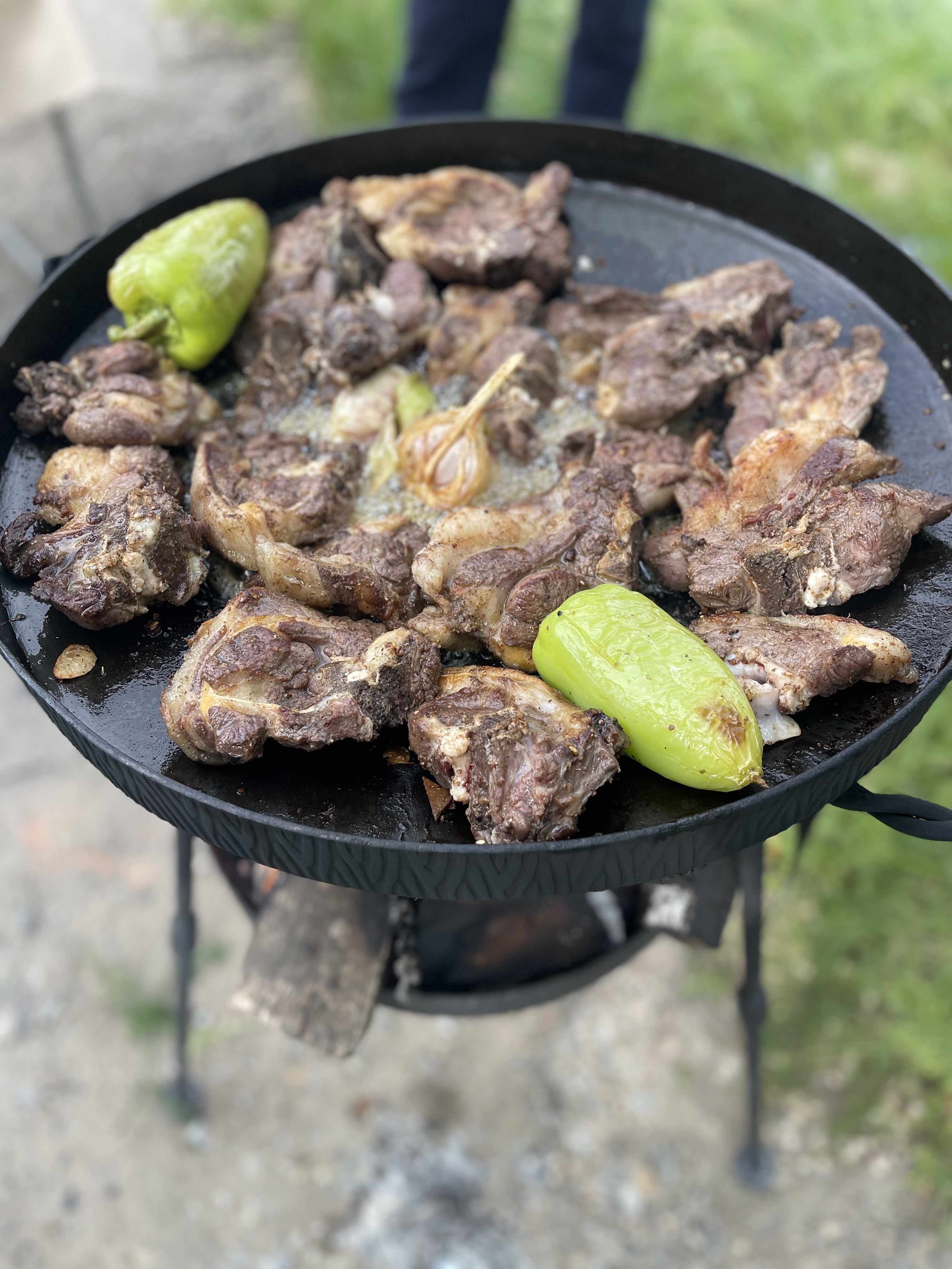 картинка Сковорода из диска Бороны с подставкой для костра от магазина Мангалторг