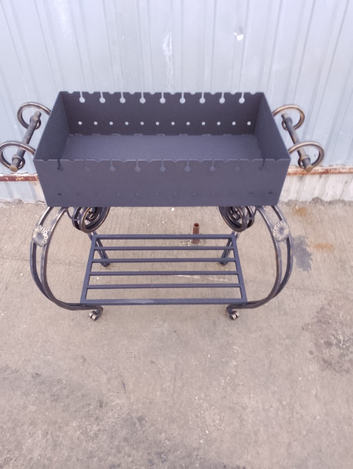 картинка Мангал "Гном" от магазина Мангалторг